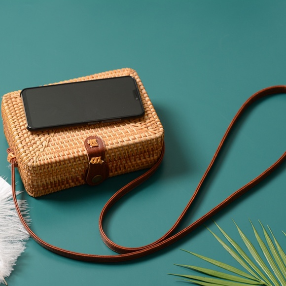 Golden Torch - Bamboo Straw Shoulder Bag - Picture 8 of 8